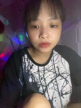 Snapshot of Tina-Marie chatting on 6, 11, 2025 Tina-Marie online show from 6, 11, 2025