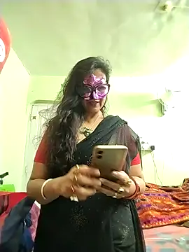 LOVE  RANI online show from 13, 11, 2025