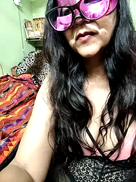 LOVE  RANI online show from 14, 7, 2026