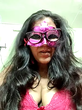 LOVE  RANI online show from 13, 7, 2026