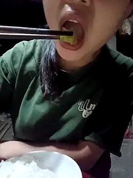 yoyo-mi online show from 19, 4, 2026