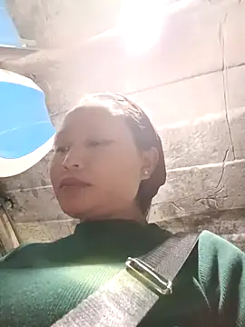 yoyo-mi online show from 9, 4, 2026