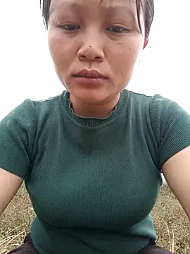 Snapshot of yoyo-mi chatting on 7, 5, 2026 yoyo-mi online show from 7, 5, 2026