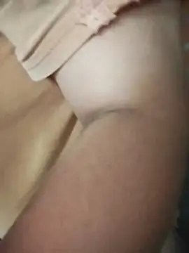 Snapshot of -Hazel-123 chatting on 30, 10, 2025 -Hazel-123 online show from 30, 10, 2025