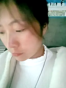 -Cherry-123 online show from 4, 11, 2025