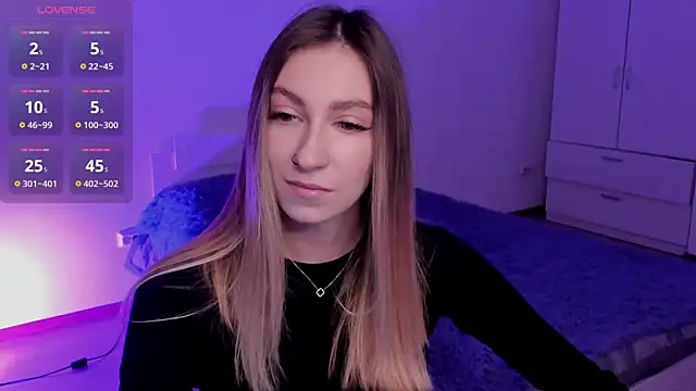 Alexis Winx online show from 28, 11, 2025