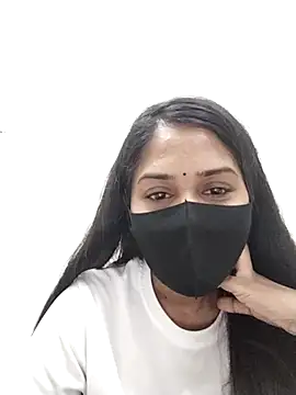 Green LaDY66 online show from 9, 11, 2025