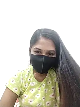 Green LaDY66 online show from 6, 11, 2025