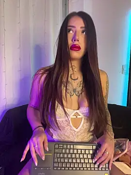 AshleyWinslow online show from 23, 3, 2026