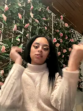 Snapshot of VioletMorgan_ chatting on 28, 10, 2025 VioletMorgan  online show from 28, 10, 2025