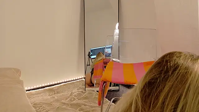 Ammelia  online show from 3, 11, 2025