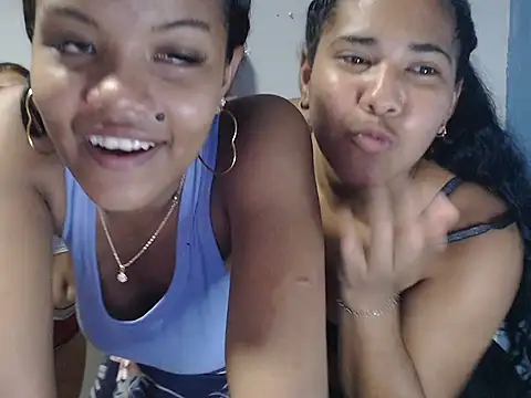 Snapshot of ricascomplacientes chatting on 30, 10, 2025 ricascomplacientes online show from 30, 10, 2025