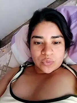 Snapshot of AlayaMore chatting on 1, 11, 2025 AlayaMore online show from 1, 11, 2025