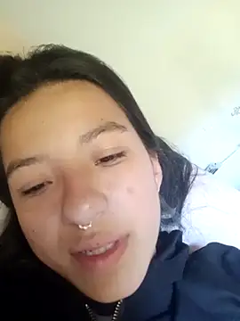 Skay bluee online show from 24, 11, 2025