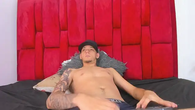 Mathewboy 069 online show from 7, 11, 2025