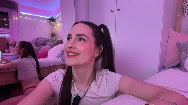 SpicyLunaaa online show from 3, 3, 2026