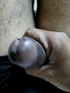 Snapshot of female_hunterr chatting on 30, 10, 2025 female hunterr online show from 30, 10, 2025