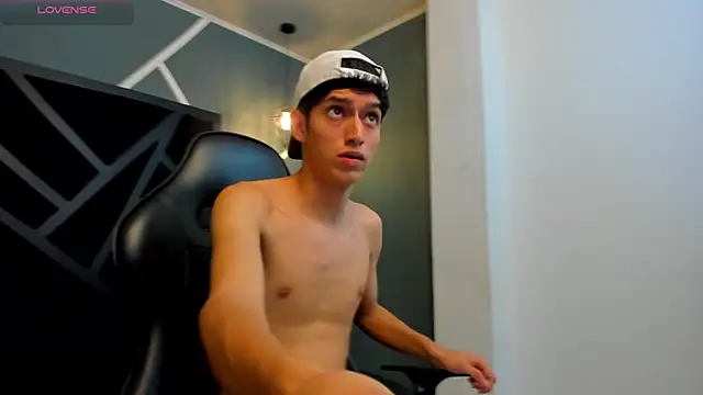 Snapshot of Niick_Carter chatting on 6, 11, 2025 Niick Carter online show from 6, 11, 2025