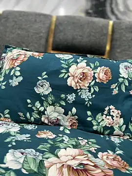 Heena Sharma982 online show from 5, 4, 2026