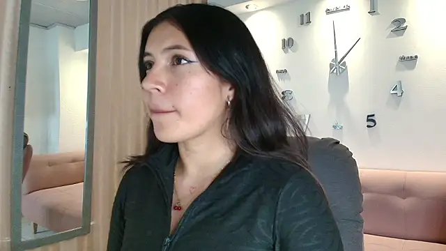 KamyGlam online show from 8, 2, 2026