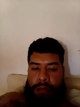 Snapshot of franck10E chatting on 28, 10, 2025 franck10E online show from 28, 10, 2025