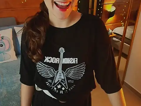 milena kiitty online show from 9, 2, 2026