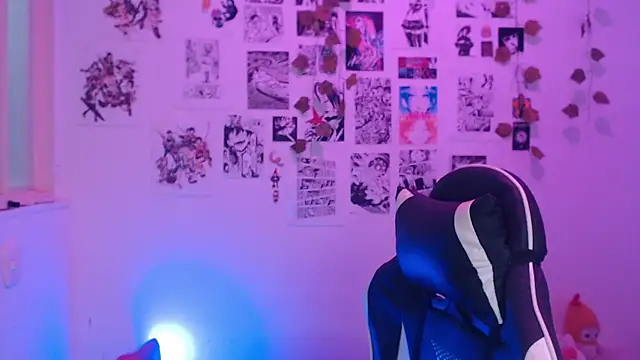 Snapshot of reiko_doll chatting on 1, 11, 2025 reiko doll online show from 1, 11, 2025