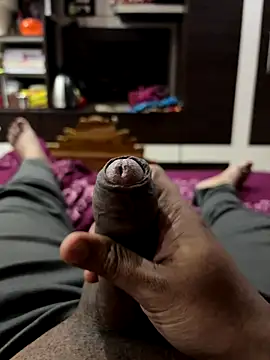 Snapshot of aksahoo2525 chatting on 8, 11, 2025 aksahoo2525 online show from 8, 11, 2025