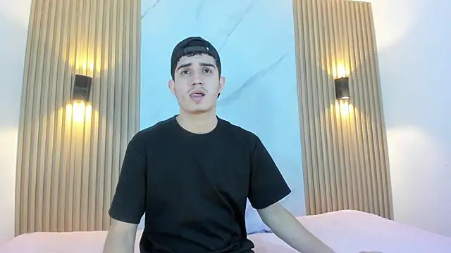 Snapshot of alejo_gray chatting on 29, 10, 2025 alejo gray online show from 29, 10, 2025