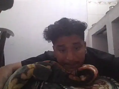 Snapshot of chocolate_girl_01 chatting on 31, 10, 2025 chocolate girl 01 online show from 31, 10, 2025