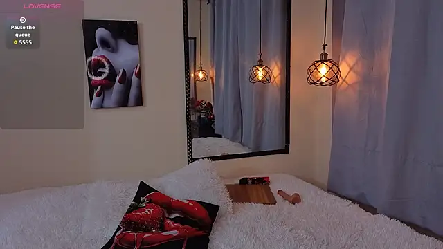 Flor Gil online show from 6, 2, 2026