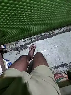 Snapshot of khajamah25 chatting on 29, 10, 2025 khajamah25 online show from 29, 10, 2025