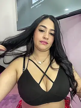 Charlotte cutt18 online show from 10, 11, 2025