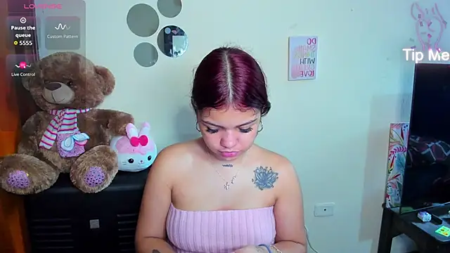 Emma boo online show from 23, 2, 2026