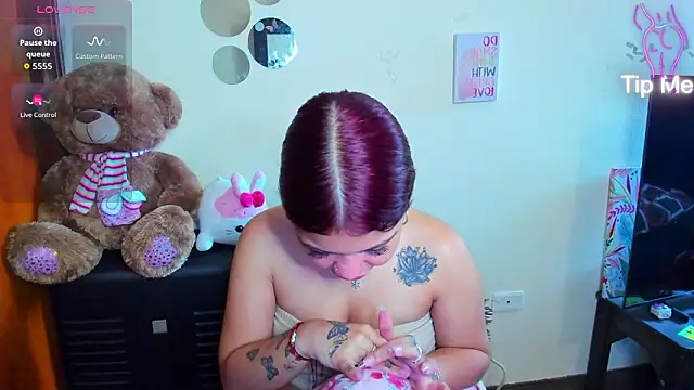 Emma boo online show from 20, 2, 2026