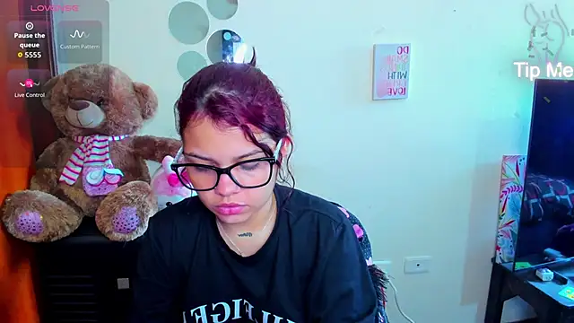 Emma boo online show from 1, 3, 2026