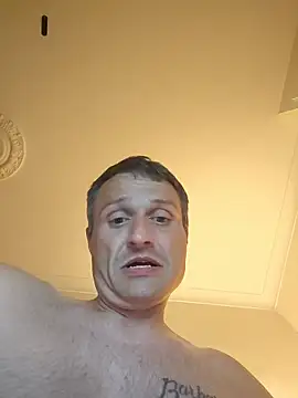 Snapshot of Caliguy36 chatting on 23, 7, 2026 Caliguy36 online show from 23, 7, 2026