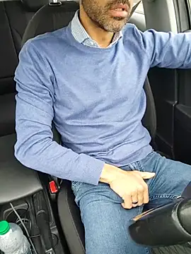 panco pillo online show from 8, 4, 2026