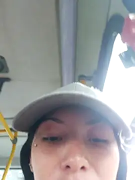 Moon And Sunn online show from 5, 12, 2025