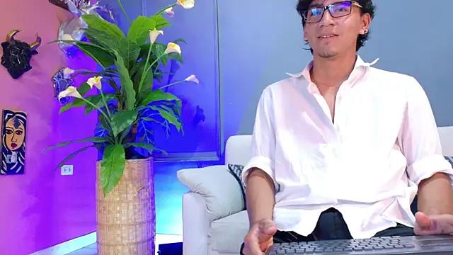 Snapshot of kane_del_toro chatting on 29, 10, 2025 kane del toro online show from 29, 10, 2025