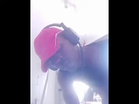 Snapshot of living_fantasy chatting on 29, 10, 2025 living fantasy online show from 29, 10, 2025