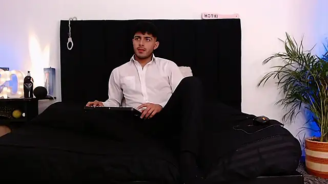 Snapshot of jaiden_thoner chatting on 10, 11, 2025 jaiden thoner online show from 10, 11, 2025