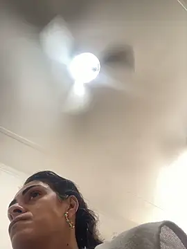 sabrinaneves online show from 15, 4, 2026