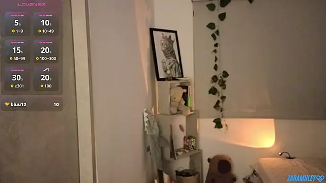 Snapshot of zara_muley chatting on 30, 10, 2025 zara muley online show from 30, 10, 2025