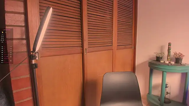 estmonnn online show from 18, 11, 2025