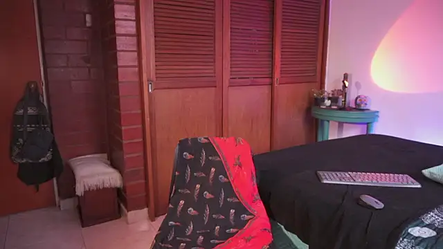 estmonnn online show from 15, 2, 2026