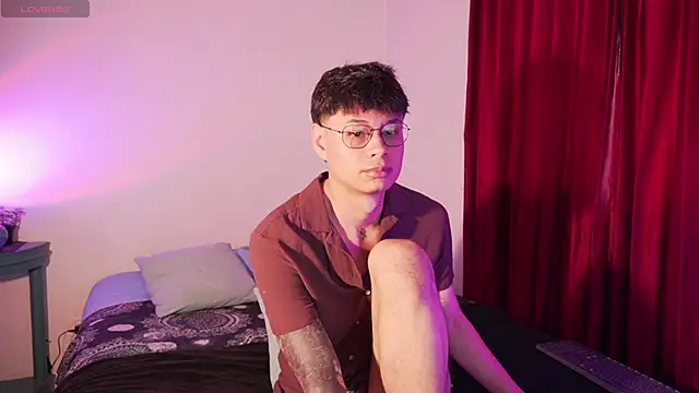 estmonnn online show from 13, 4, 2026