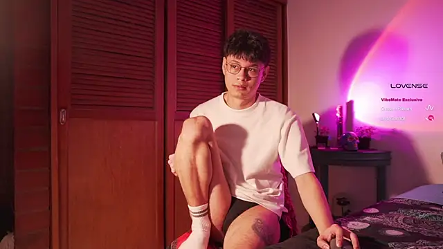 estmonnn online show from 21, 4, 2026