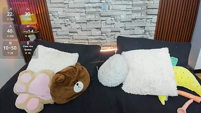 Snapshot of melody_velvet chatting on 29, 10, 2025 melody velvet online show from 29, 10, 2025