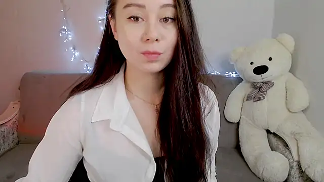 Snapshot of WOWalina chatting on 30, 10, 2025 WOWalina online show from 30, 10, 2025